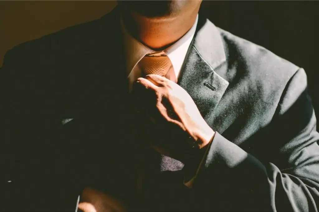 Подача/получение документов в/из суда или других органов